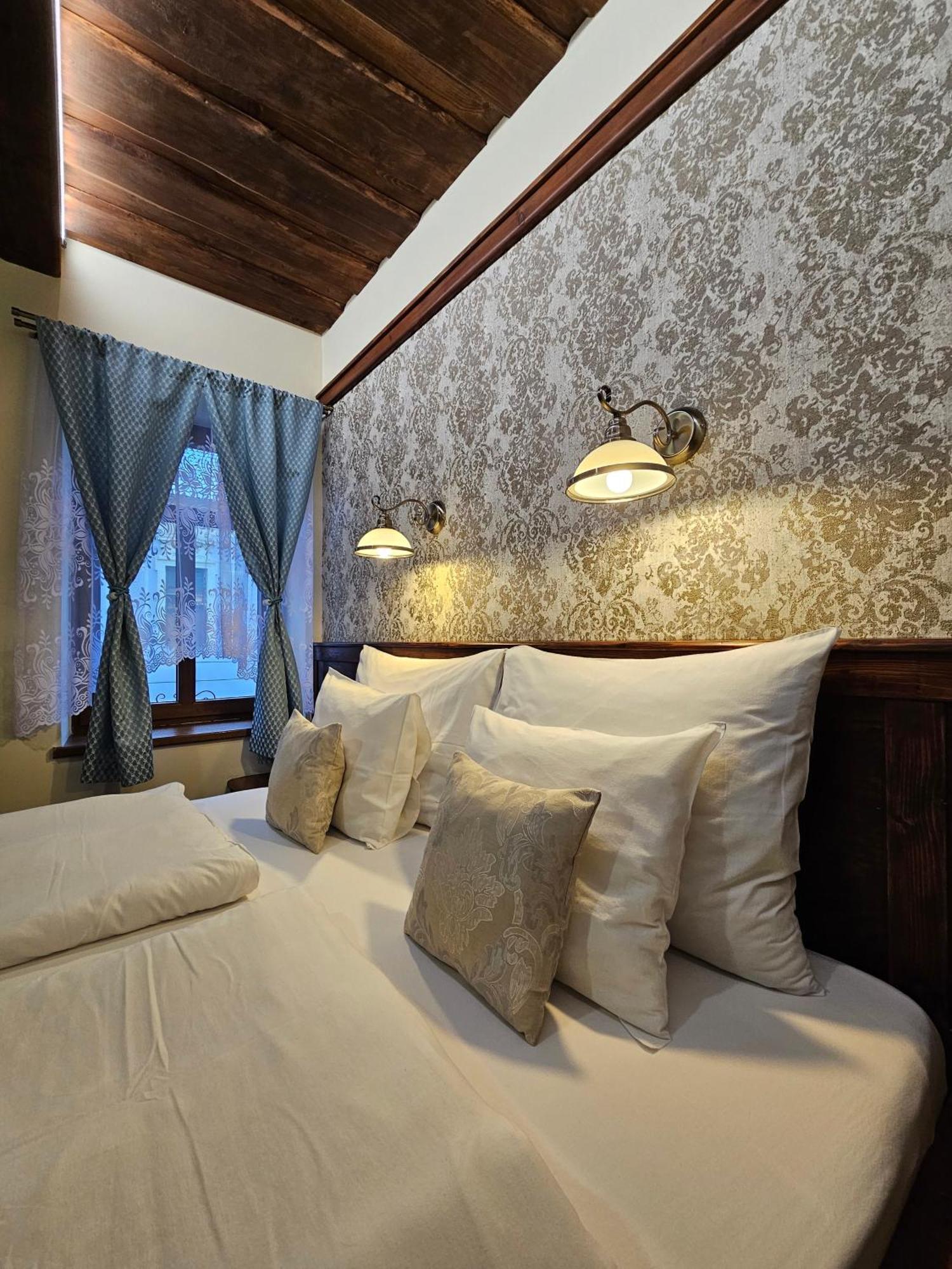 Hotel Galerie 拉贝河畔罗乌德尼采 外观 照片